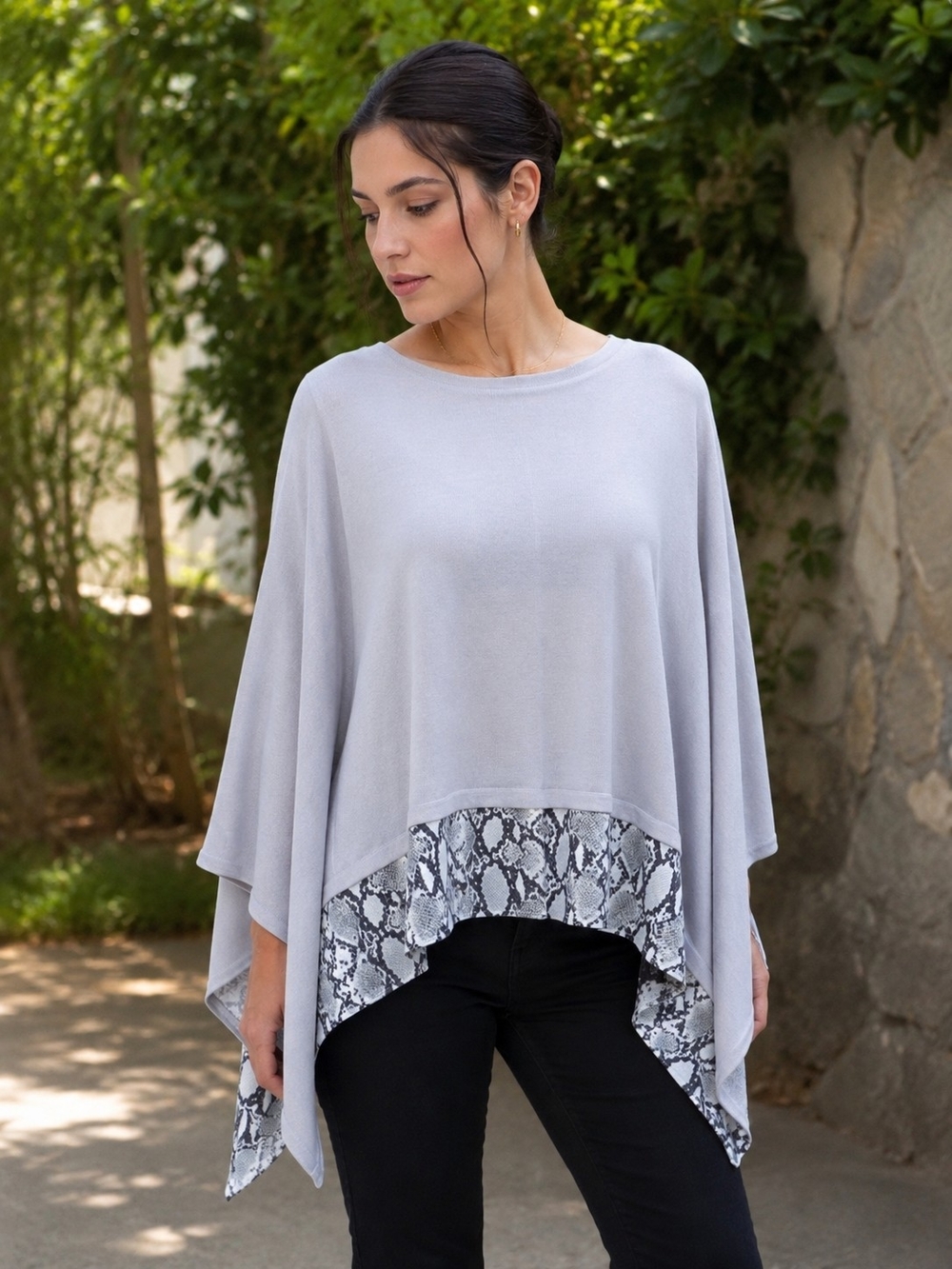 #1185 T.P.O. Time Place Occasion NWT Gray Snake Print Trim Poncho Top